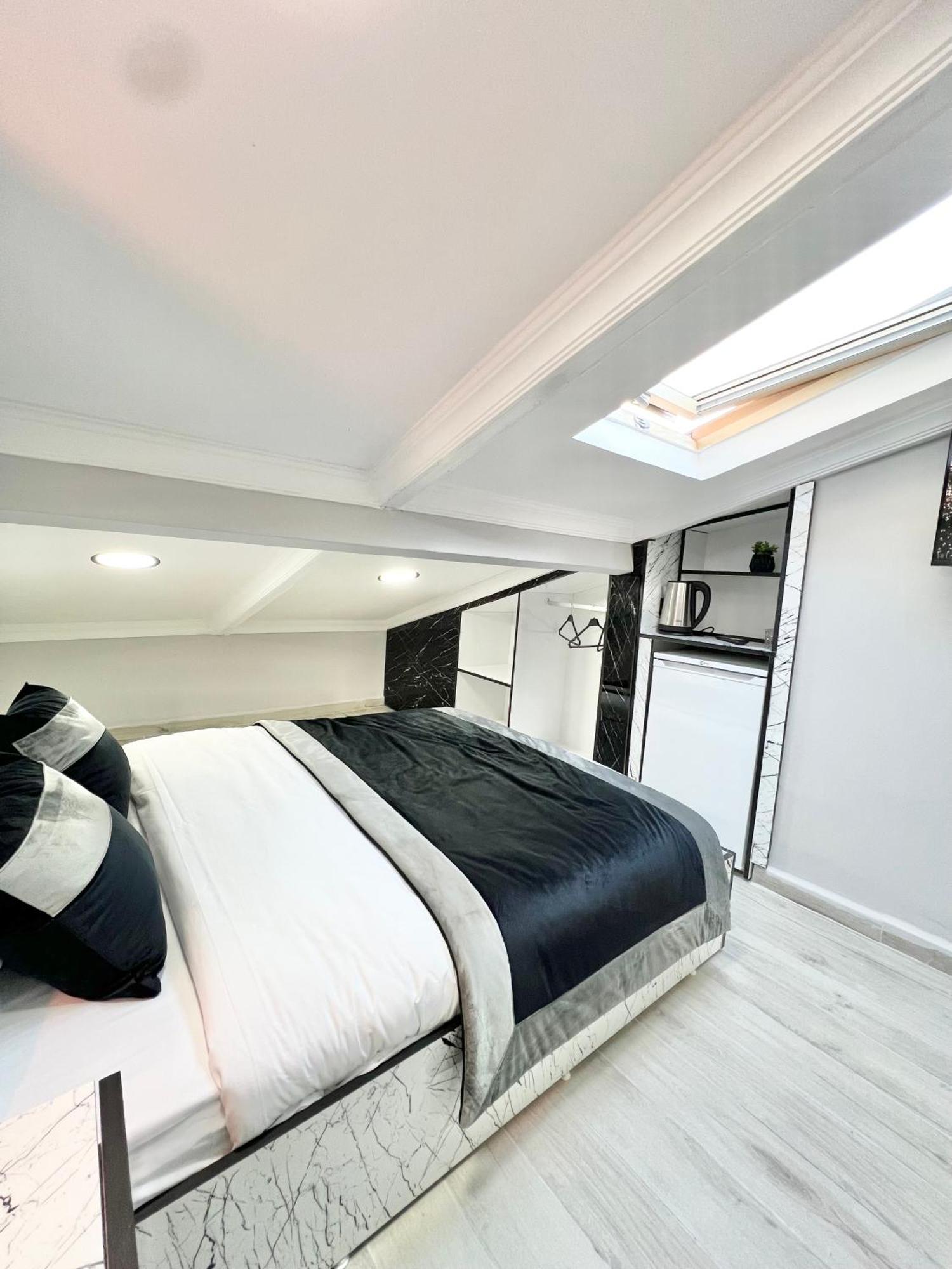 Taksim Larissa Hotel Suites Istambul Exterior foto