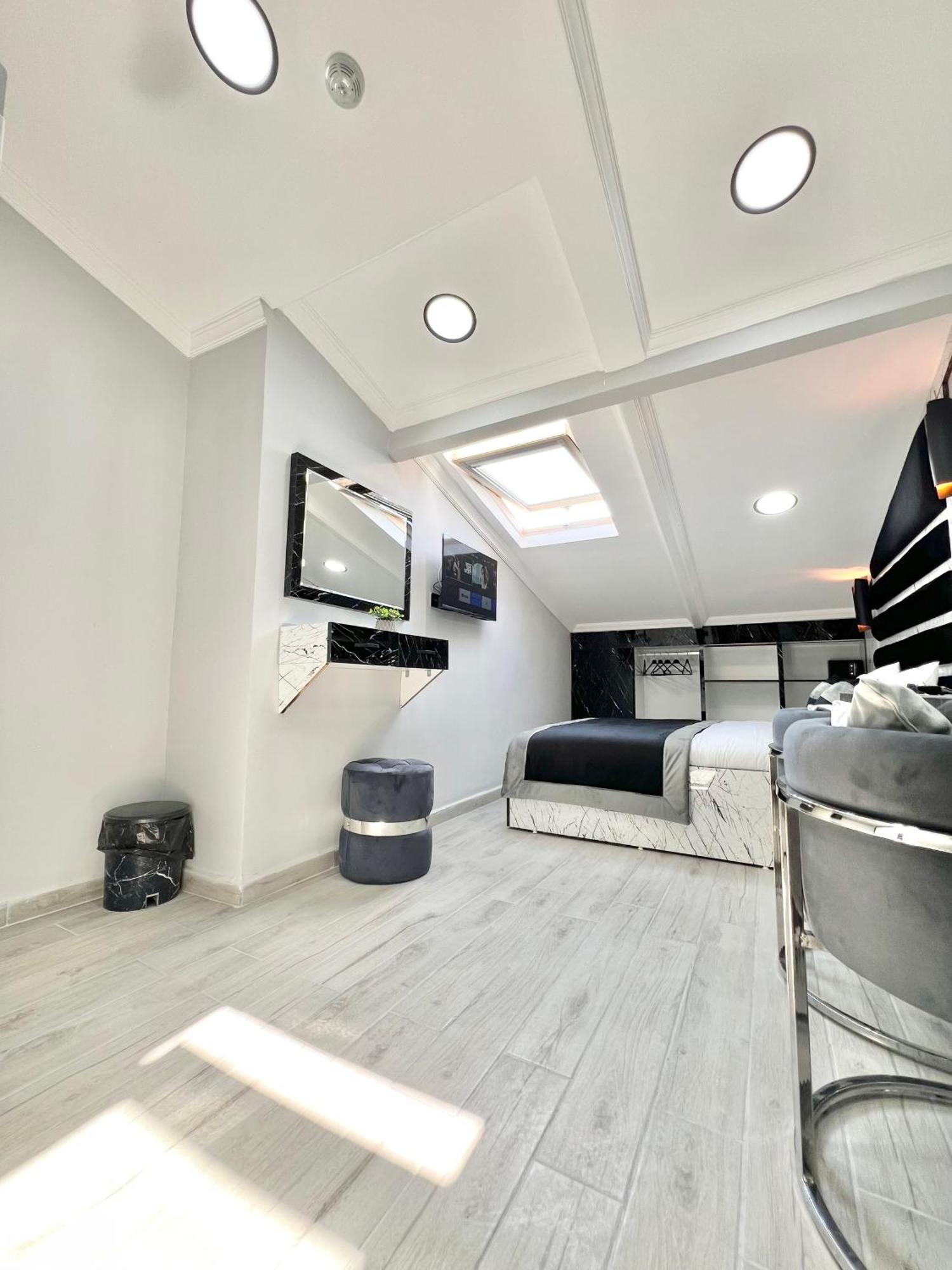 Taksim Larissa Hotel Suites Istambul Exterior foto