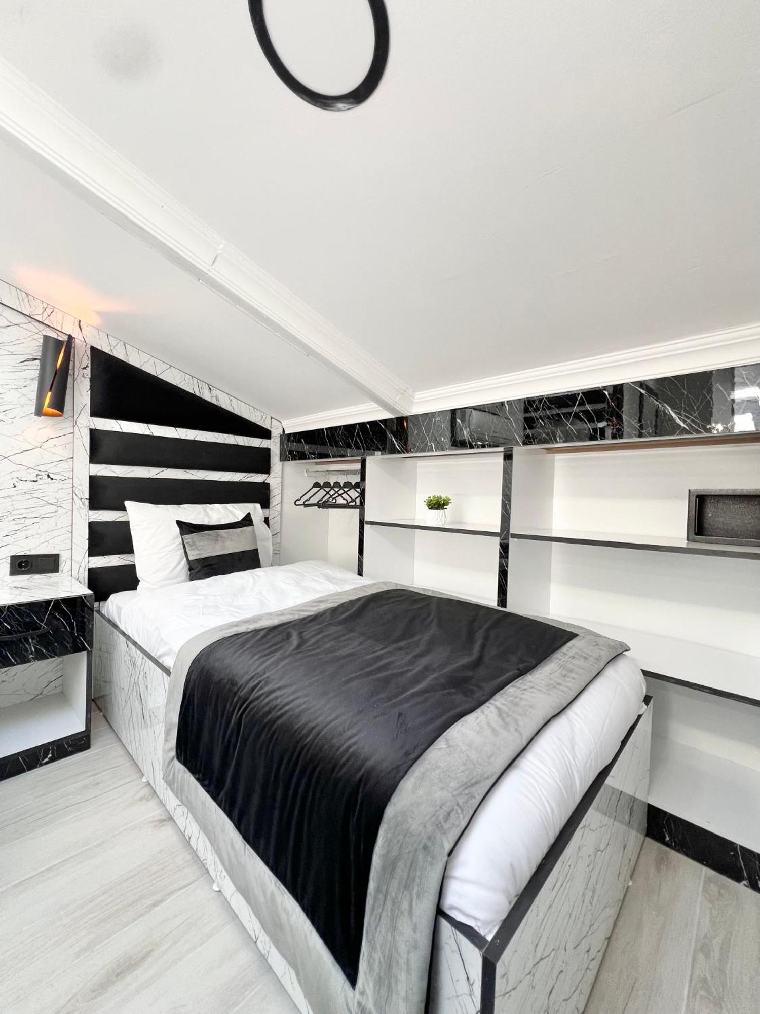 Taksim Larissa Hotel Suites Istambul Exterior foto